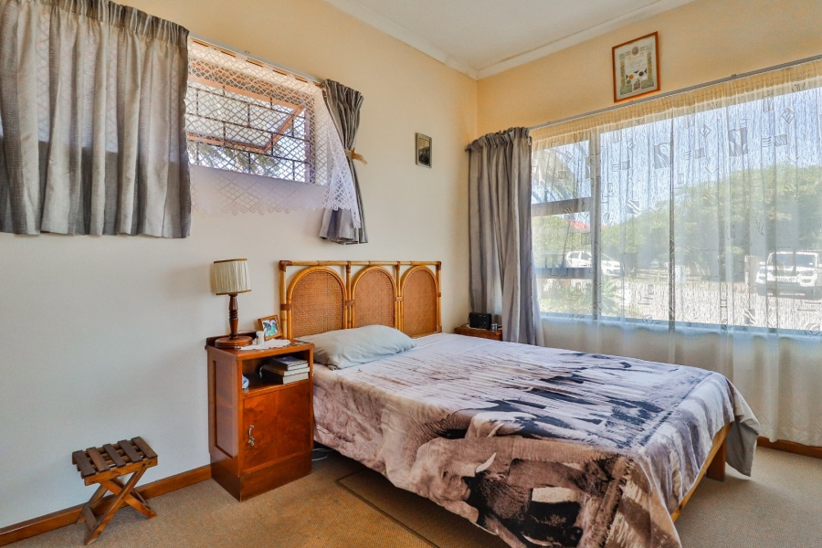 5 Bedroom Property for Sale in Bayview Western Cape